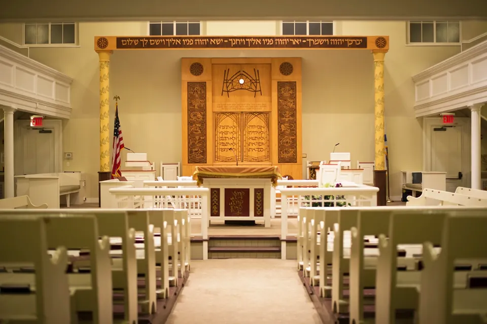 Brotherhood’s sanctuary, with wooden pews, balcony and ark.