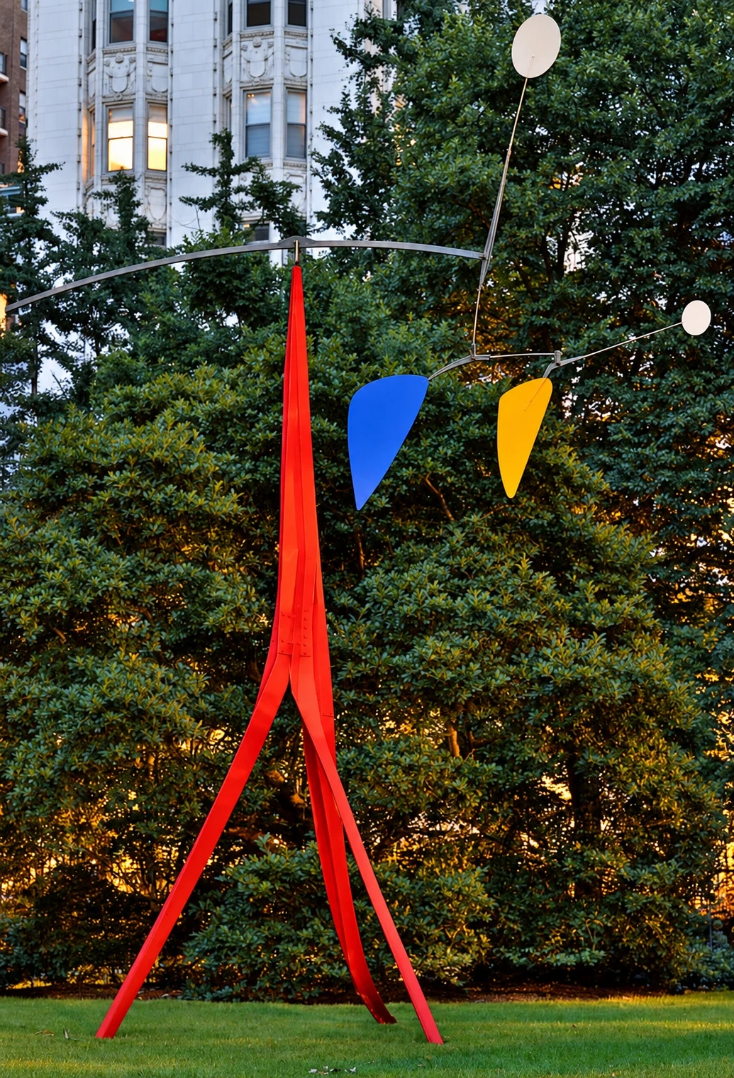 Alexander Calder’s Janey Waney in Gramercy Park, featured in the August 2016 newsletter.