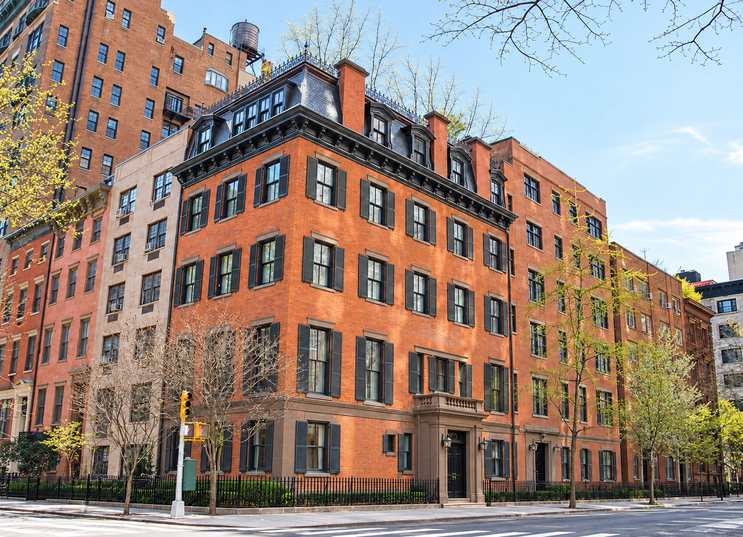 The red-brick Fish-Sonnenberg House at 19 Gramercy Park South, with its dark shutters and mansard roof.