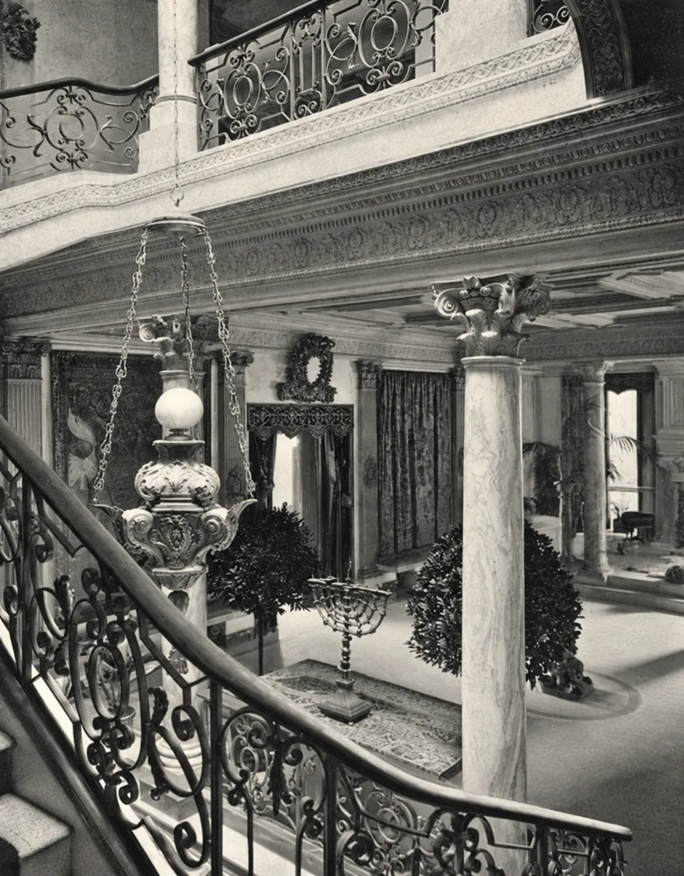 The main hall of Henry Poor’s demolished residence, viewed from the second-story stairway in the 1909 auction catalogue.