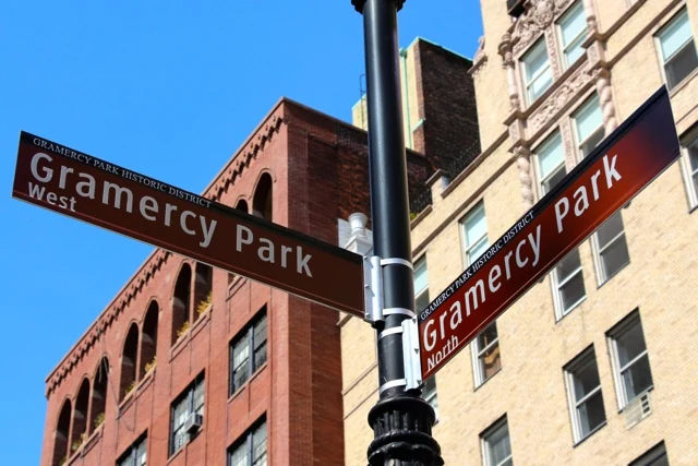 Historic-district street signs introduced around the Park in April 2014.